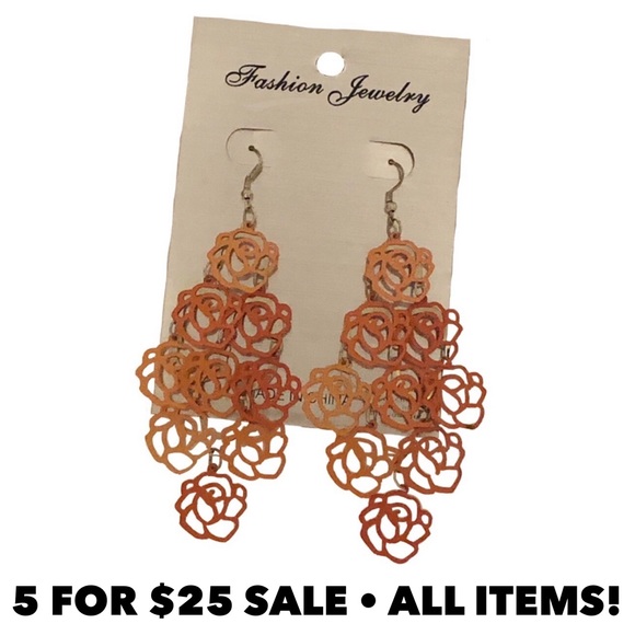 Jewelry - Floral Filigree Earrings